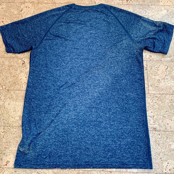 🌼3/$30 Reebok Athletic Shirt - Picture 3 of 3